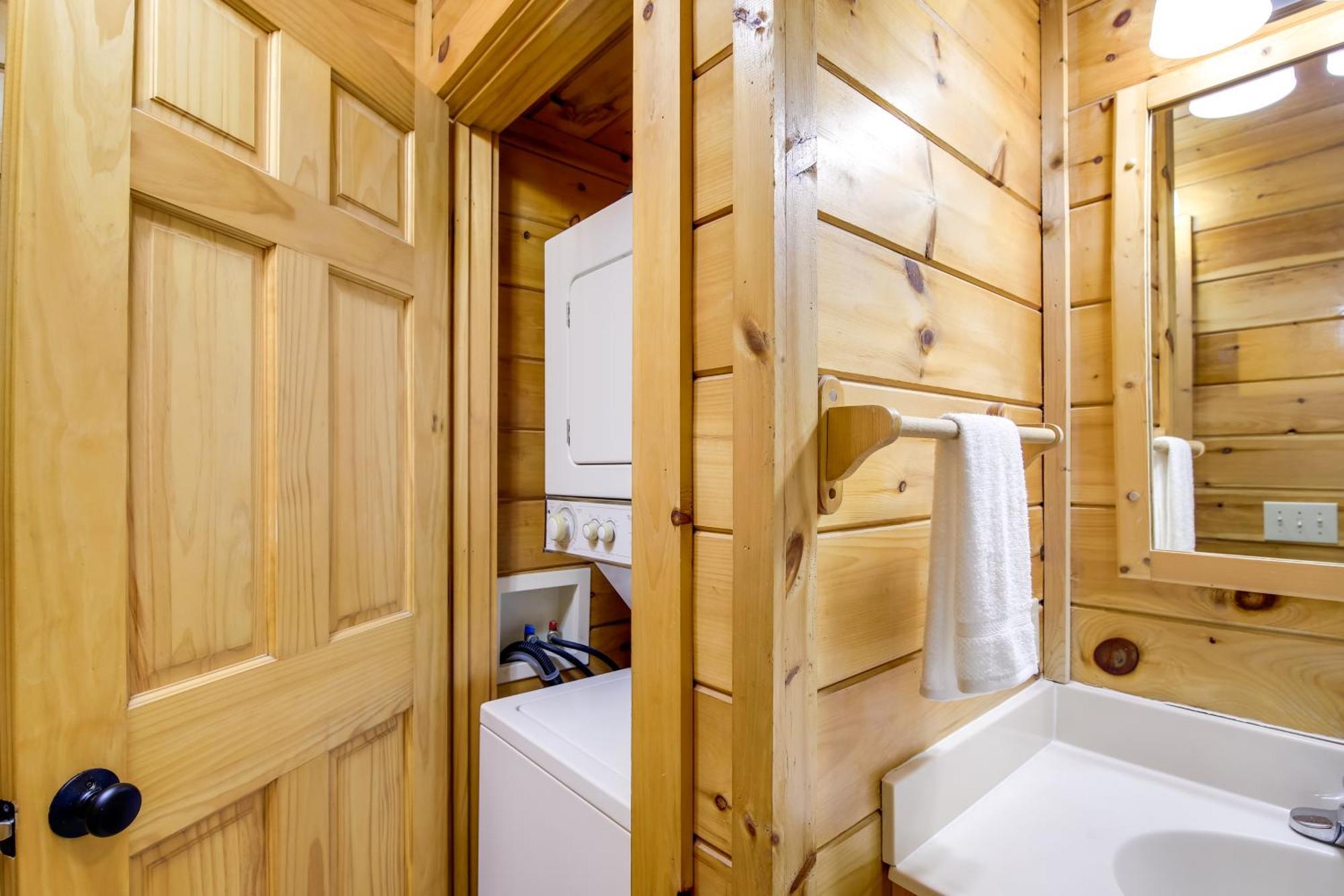 Pigeon Forge Vacation Rental With Private Hot Tub! 외부 사진