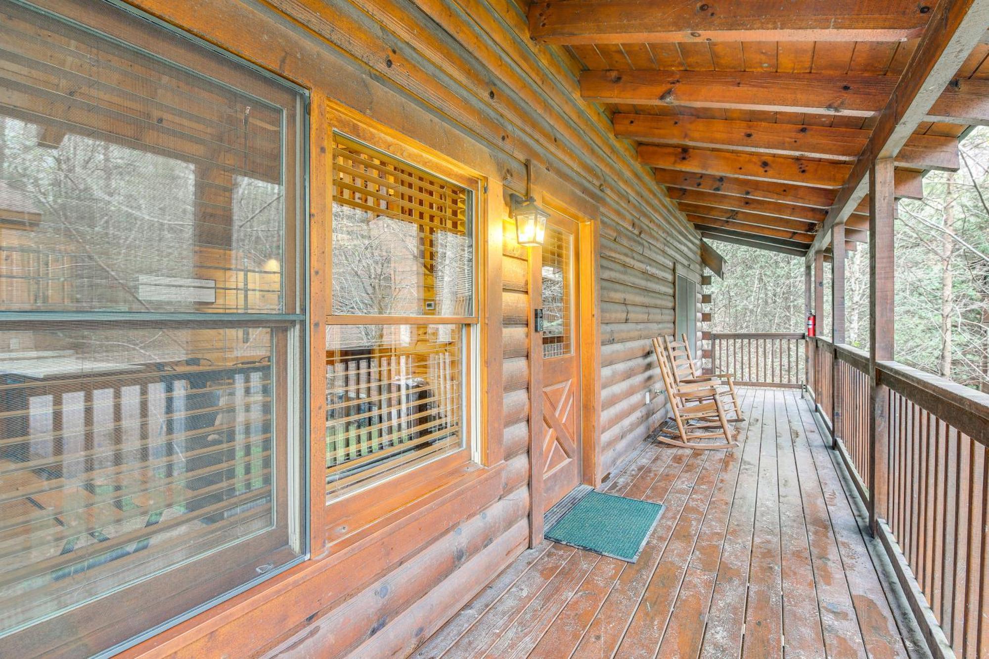 Pigeon Forge Vacation Rental With Private Hot Tub! 외부 사진