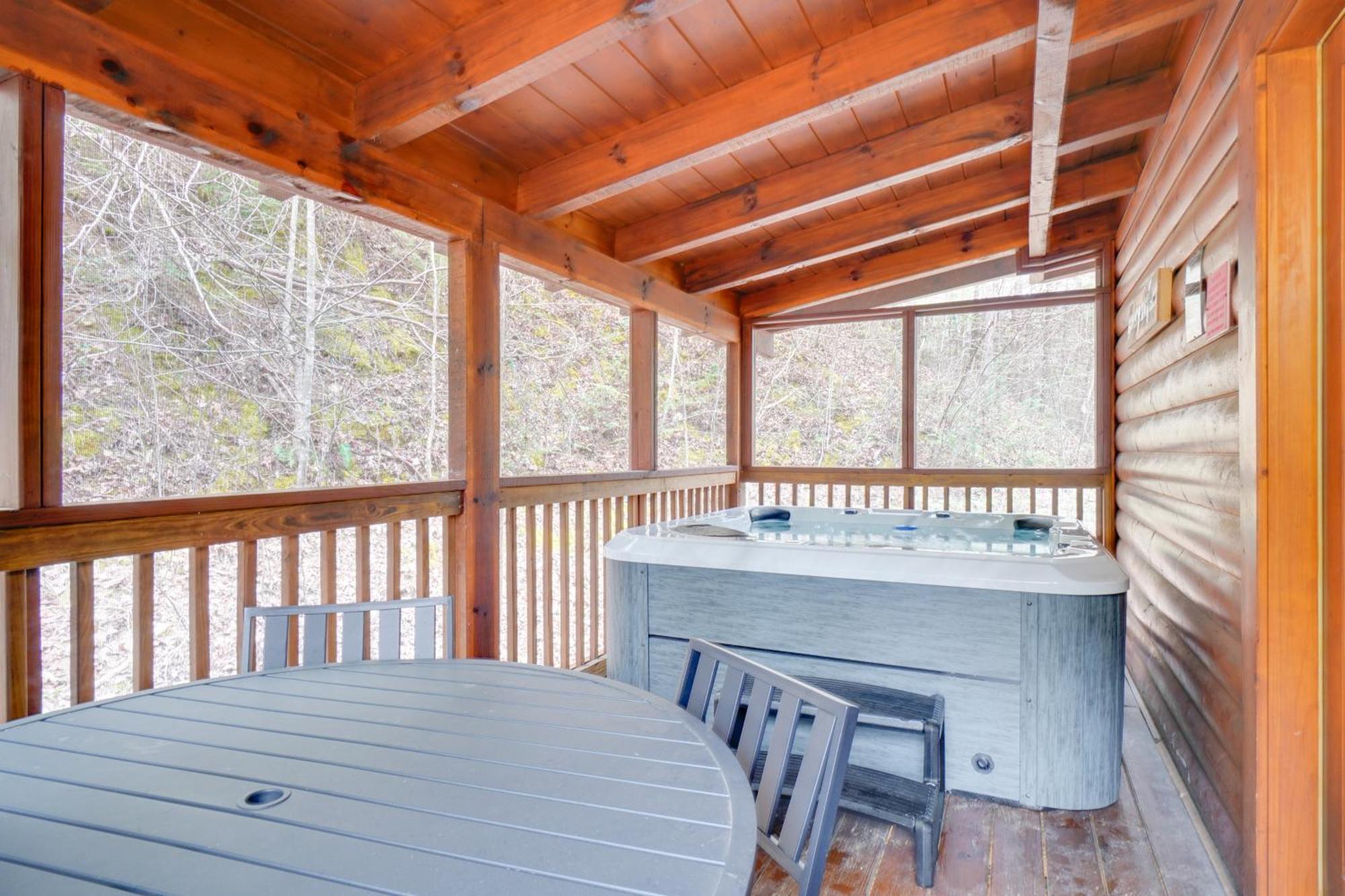 Pigeon Forge Vacation Rental With Private Hot Tub! 외부 사진